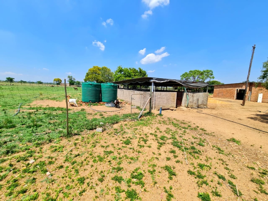 Commercial Property for Sale in Kromdraai Gauteng