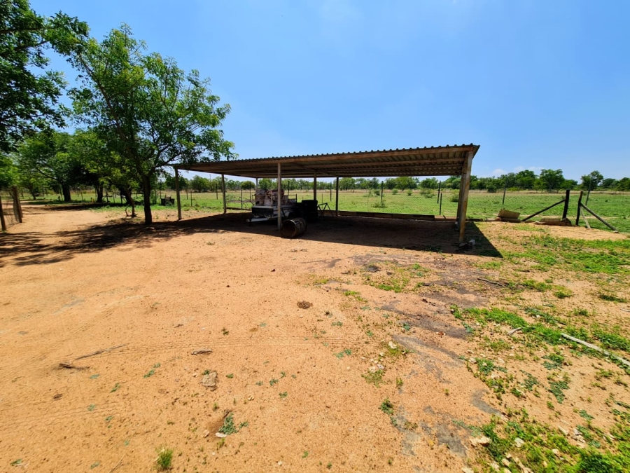 Commercial Property for Sale in Kromdraai Gauteng