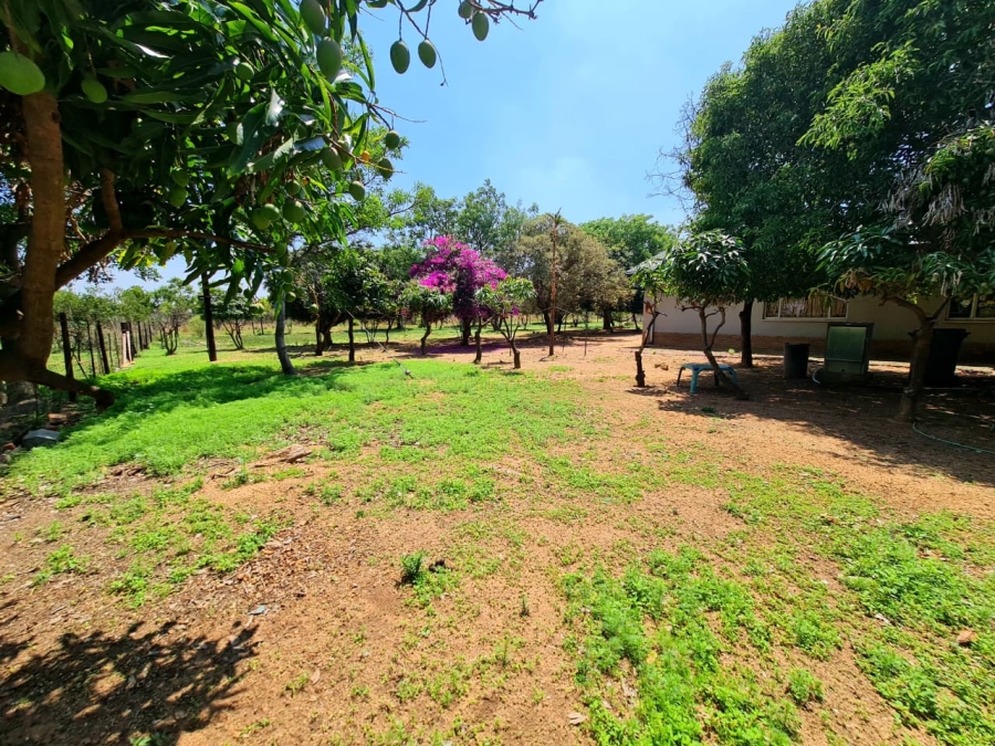 Commercial Property for Sale in Kromdraai Gauteng