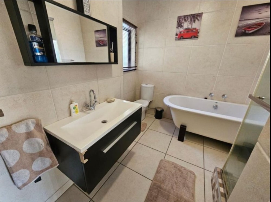 2 Bedroom Property for Sale in Acacia Gauteng