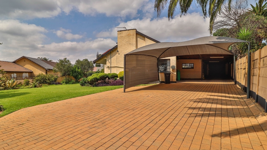 3 Bedroom Property for Sale in Croydon Gauteng