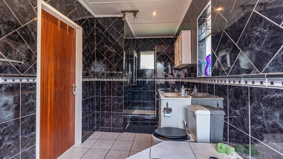 3 Bedroom Property for Sale in Croydon Gauteng