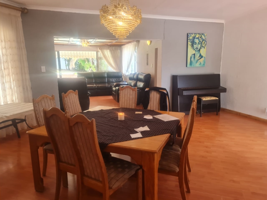 4 Bedroom Property for Sale in Glenvista Gauteng