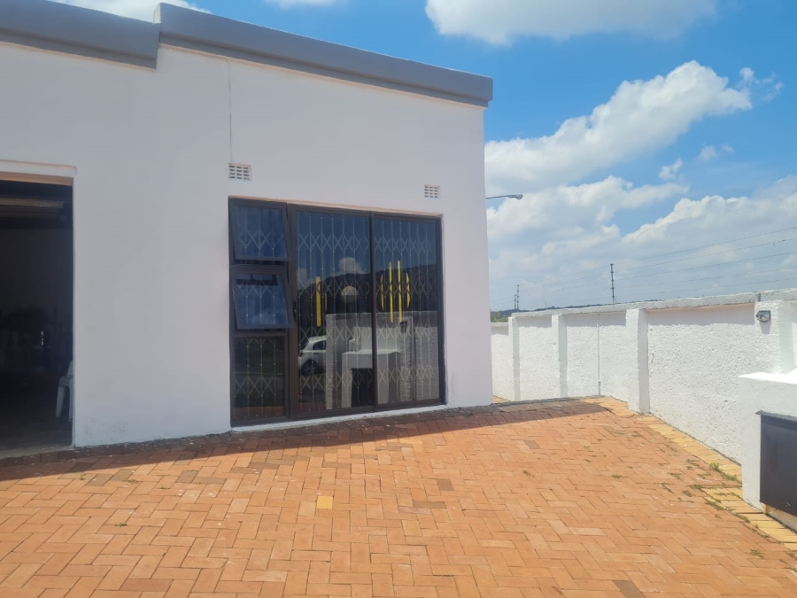 4 Bedroom Property for Sale in Glenvista Gauteng