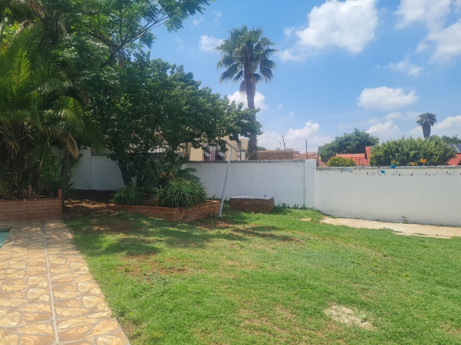 4 Bedroom Property for Sale in Glenvista Gauteng