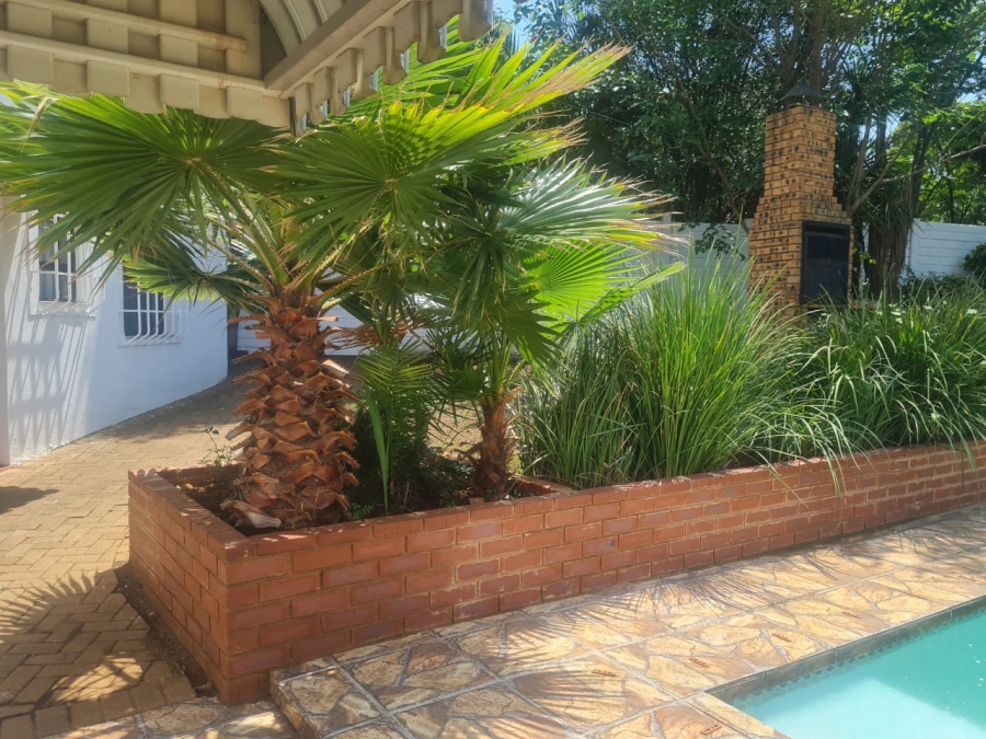 4 Bedroom Property for Sale in Glenvista Gauteng