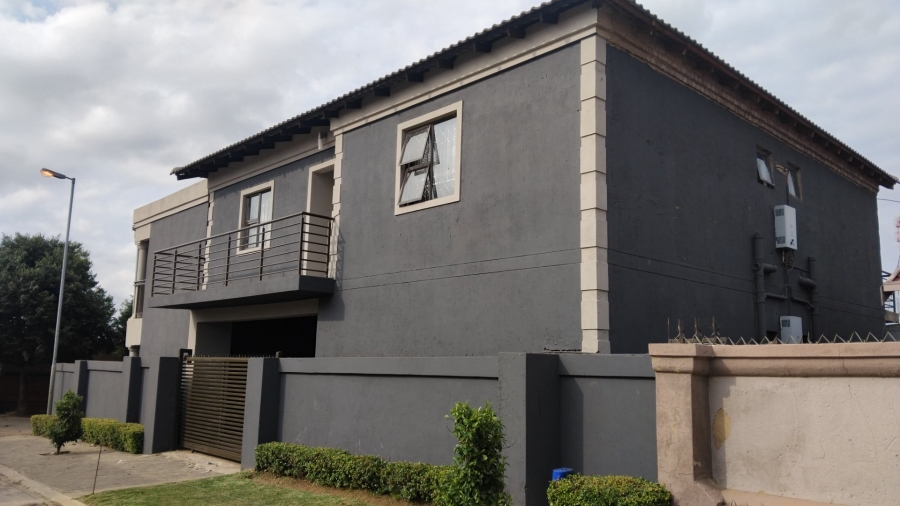 Commercial Property for Sale in Ebony Park Gauteng