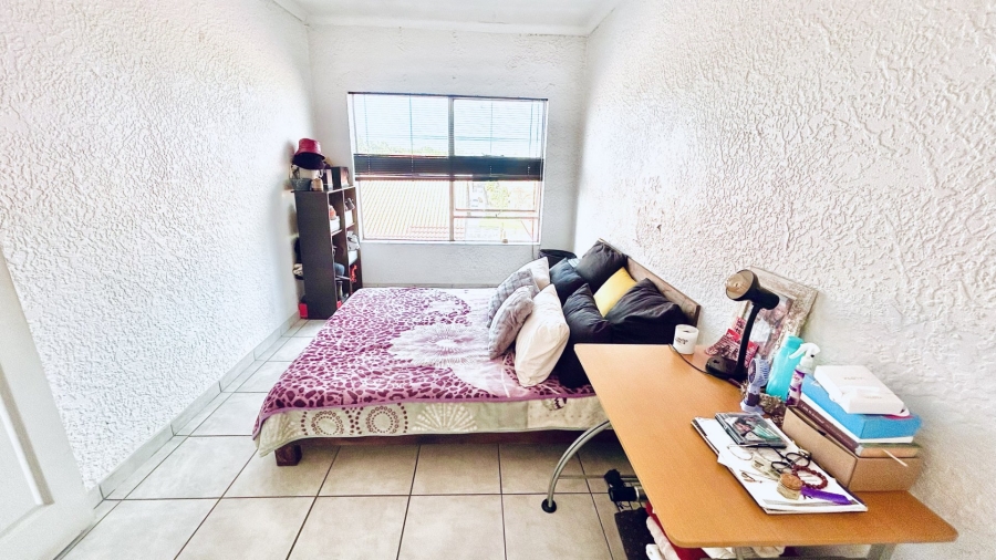2 Bedroom Property for Sale in Birchleigh Gauteng