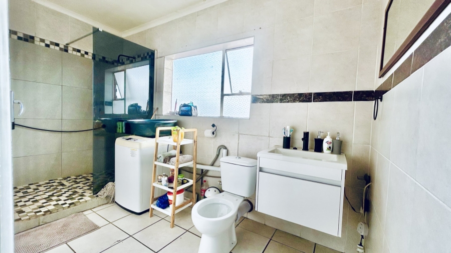 2 Bedroom Property for Sale in Birchleigh Gauteng