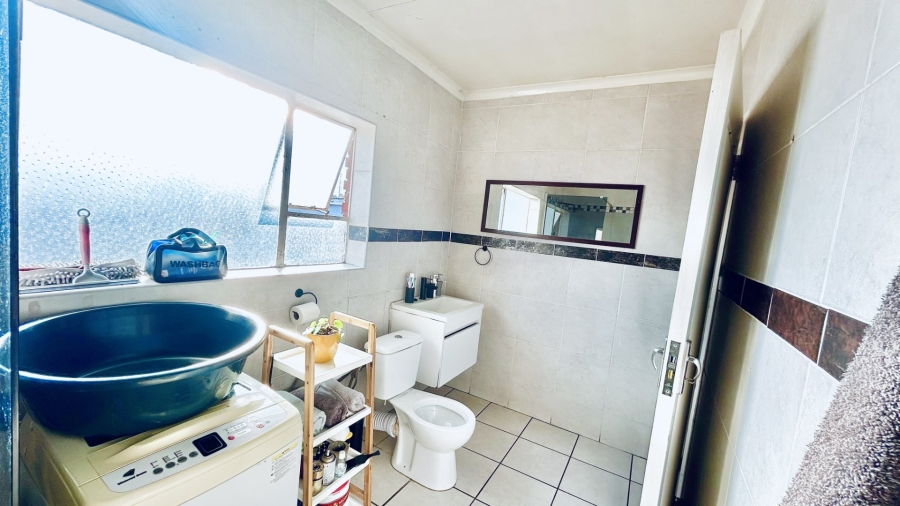 2 Bedroom Property for Sale in Birchleigh Gauteng