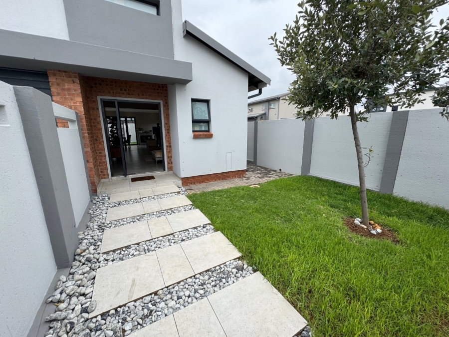 3 Bedroom Property for Sale in Glen Erasmia Gauteng