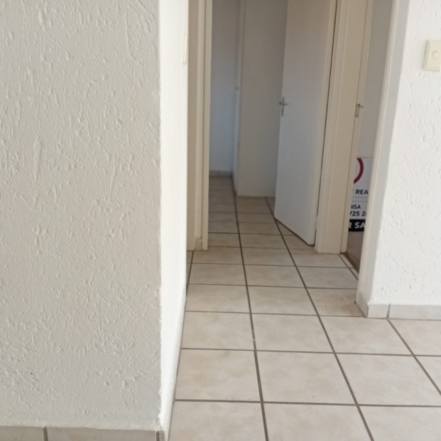 2 Bedroom Property for Sale in Buccleuch Gauteng