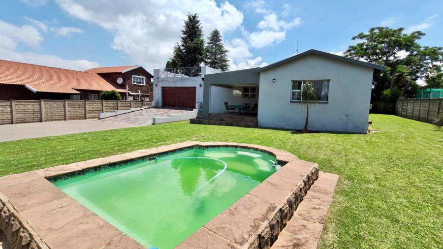 3 Bedroom Property for Sale in Vaal Marina Gauteng