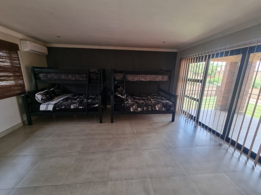 3 Bedroom Property for Sale in Vaaloewer Gauteng