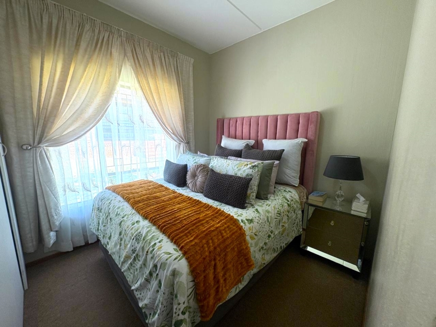 To Let 2 Bedroom Property for Rent in Amorosa Gauteng