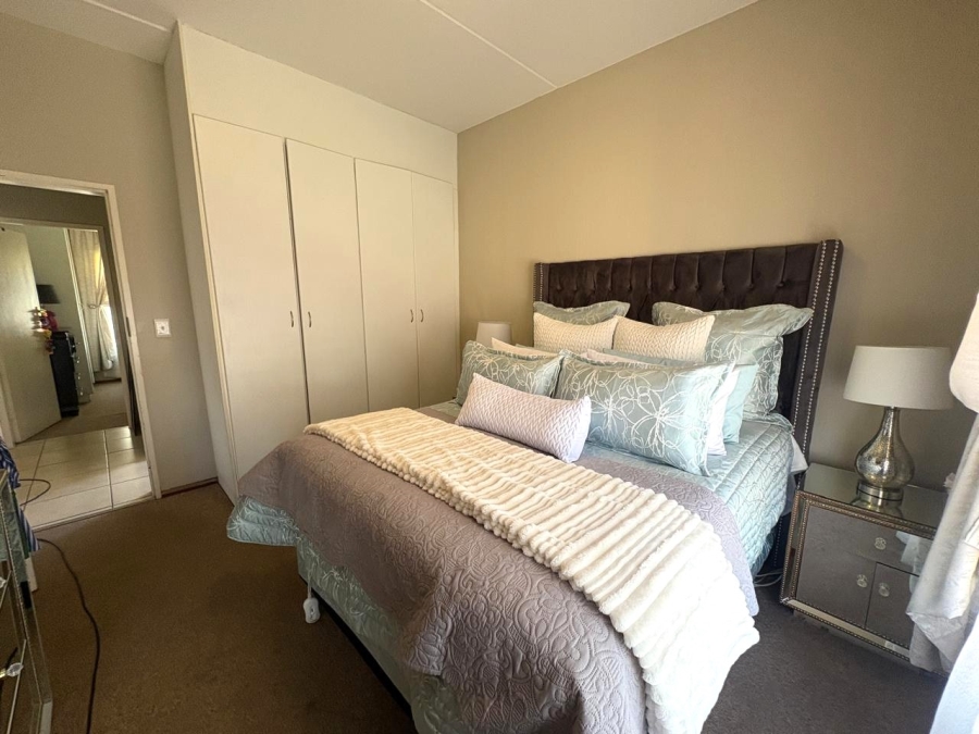 To Let 2 Bedroom Property for Rent in Amorosa Gauteng
