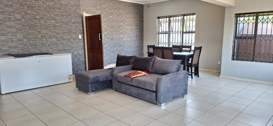 To Let 4 Bedroom Property for Rent in Florentia Gauteng