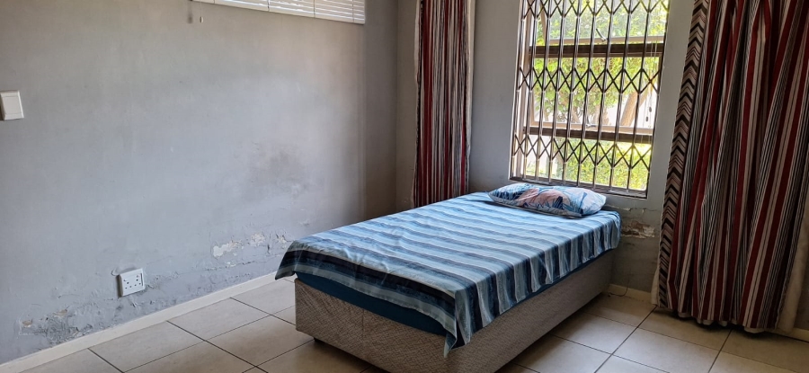 To Let 4 Bedroom Property for Rent in Florentia Gauteng