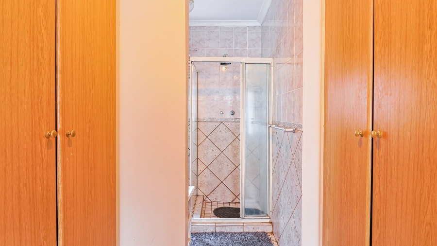 3 Bedroom Property for Sale in Amberfield Heights Gauteng