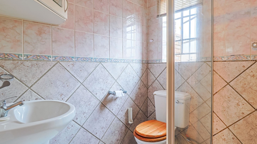 3 Bedroom Property for Sale in Amberfield Heights Gauteng