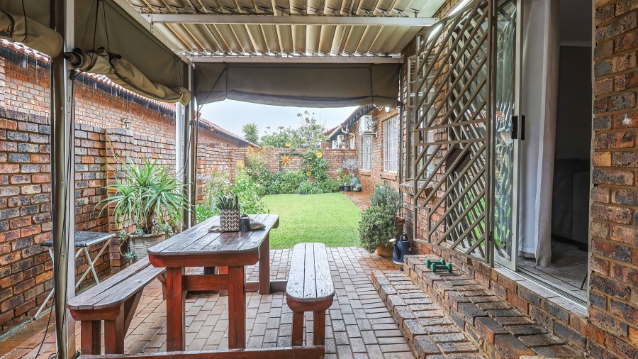 3 Bedroom Property for Sale in Amberfield Heights Gauteng