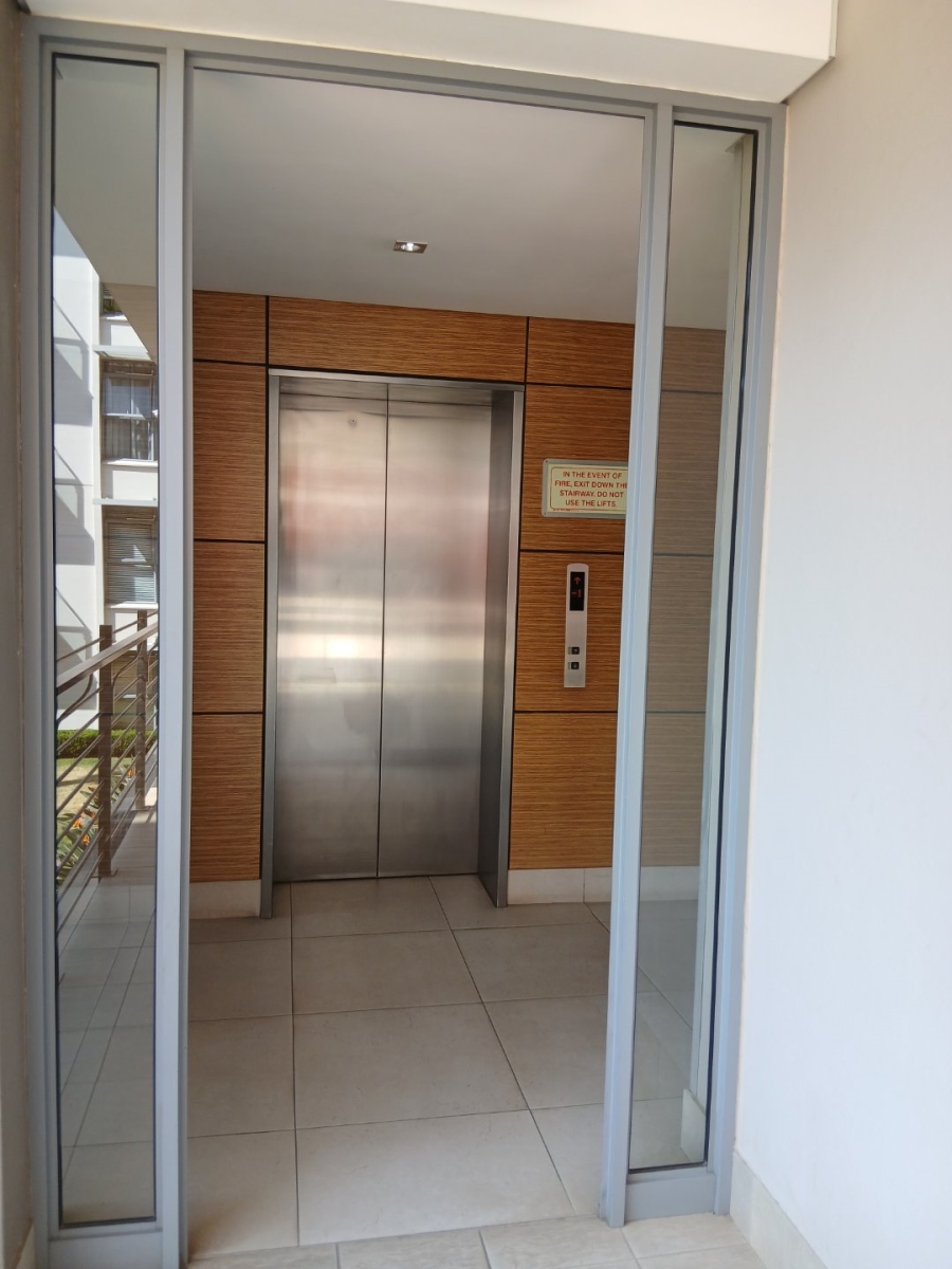 To Let 1 Bedroom Property for Rent in Houghton Estate Gauteng