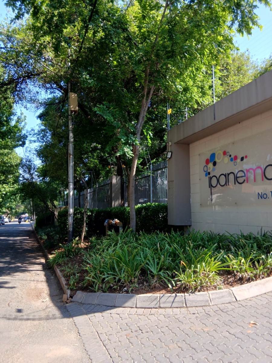 To Let 1 Bedroom Property for Rent in Houghton Estate Gauteng