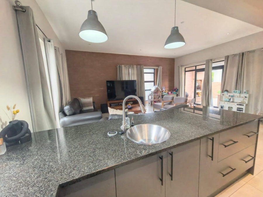 3 Bedroom Property for Sale in Fairland Gauteng