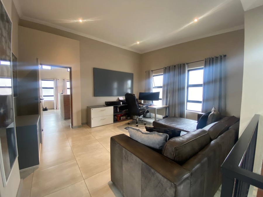 3 Bedroom Property for Sale in Fairland Gauteng