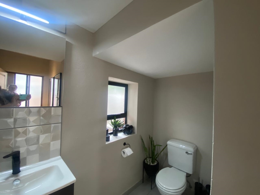 3 Bedroom Property for Sale in Fairland Gauteng