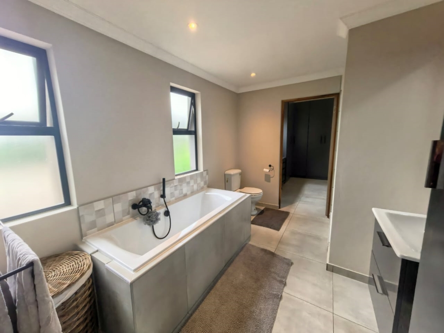 3 Bedroom Property for Sale in Fairland Gauteng