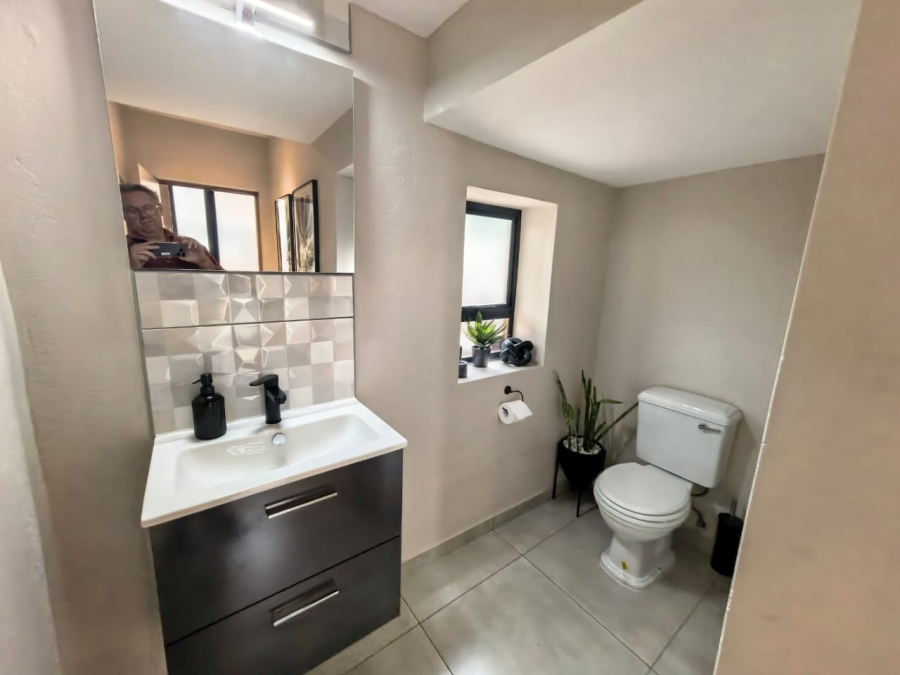 3 Bedroom Property for Sale in Fairland Gauteng