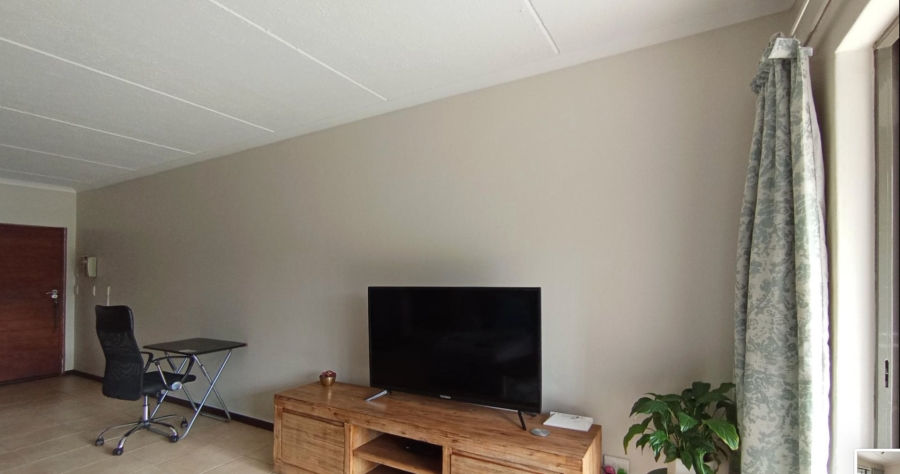 2 Bedroom Property for Sale in Greenstone Hill Gauteng