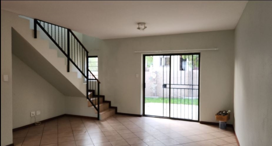 2 Bedroom Property for Sale in Halfway Gardens Gauteng