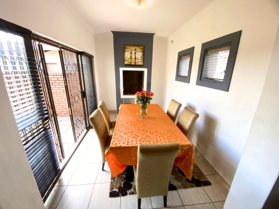3 Bedroom Property for Sale in Noordwyk Gauteng