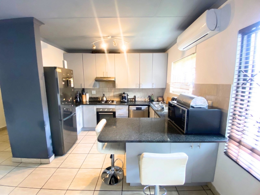 3 Bedroom Property for Sale in Noordwyk Gauteng