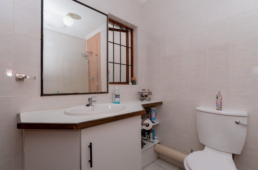 2 Bedroom Property for Sale in Buurendal Gauteng