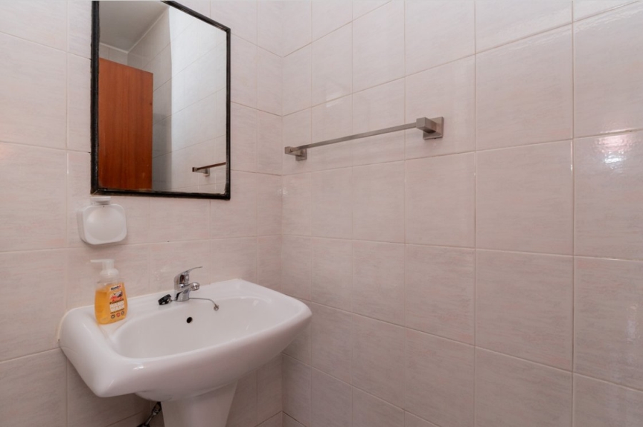 2 Bedroom Property for Sale in Buurendal Gauteng