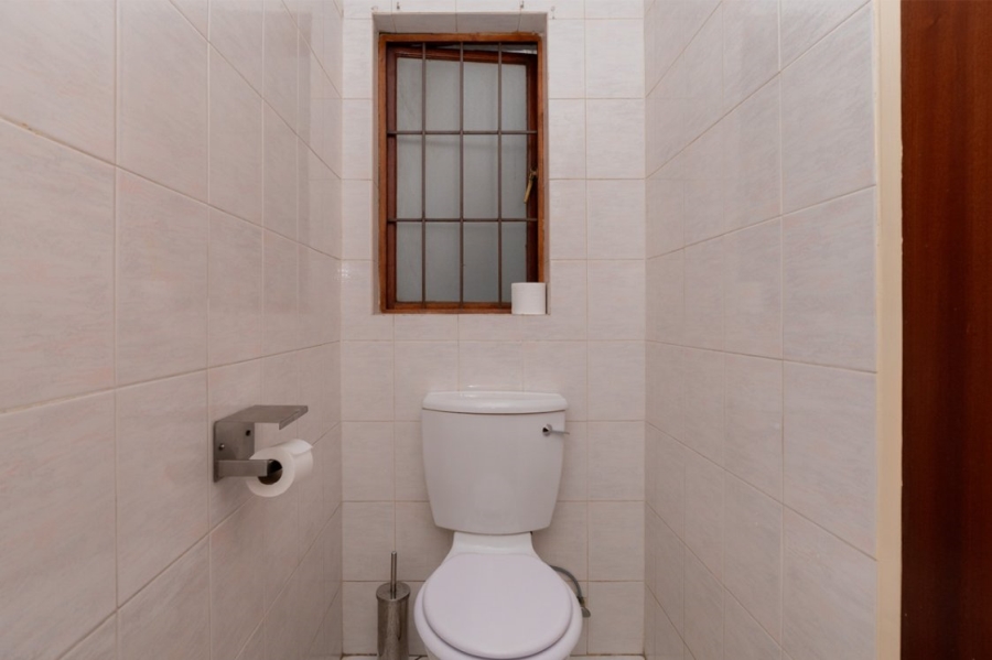 2 Bedroom Property for Sale in Buurendal Gauteng