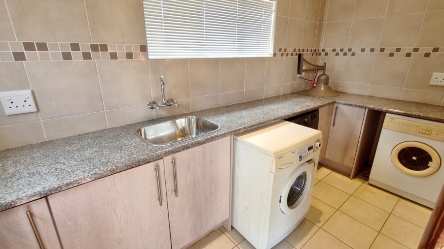 4 Bedroom Property for Sale in Vaal Marina Gauteng