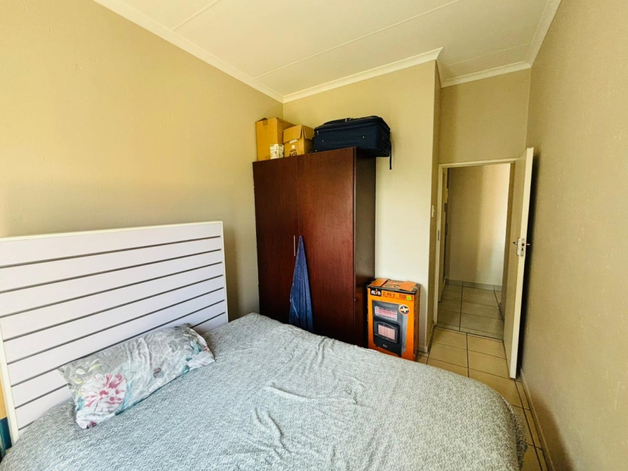 2 Bedroom Property for Sale in Buccleuch Gauteng