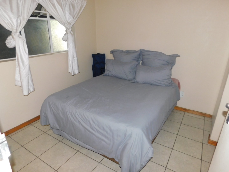 1 Bedroom Property for Sale in Grand Central Gauteng