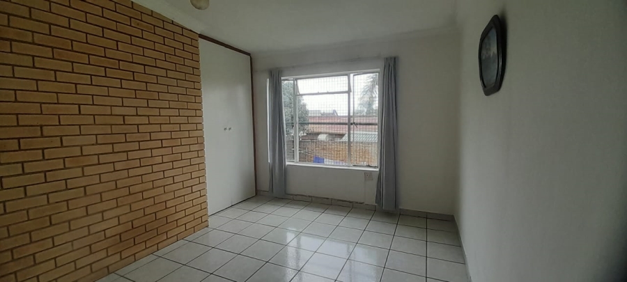 To Let 2 Bedroom Property for Rent in Silverton Gauteng