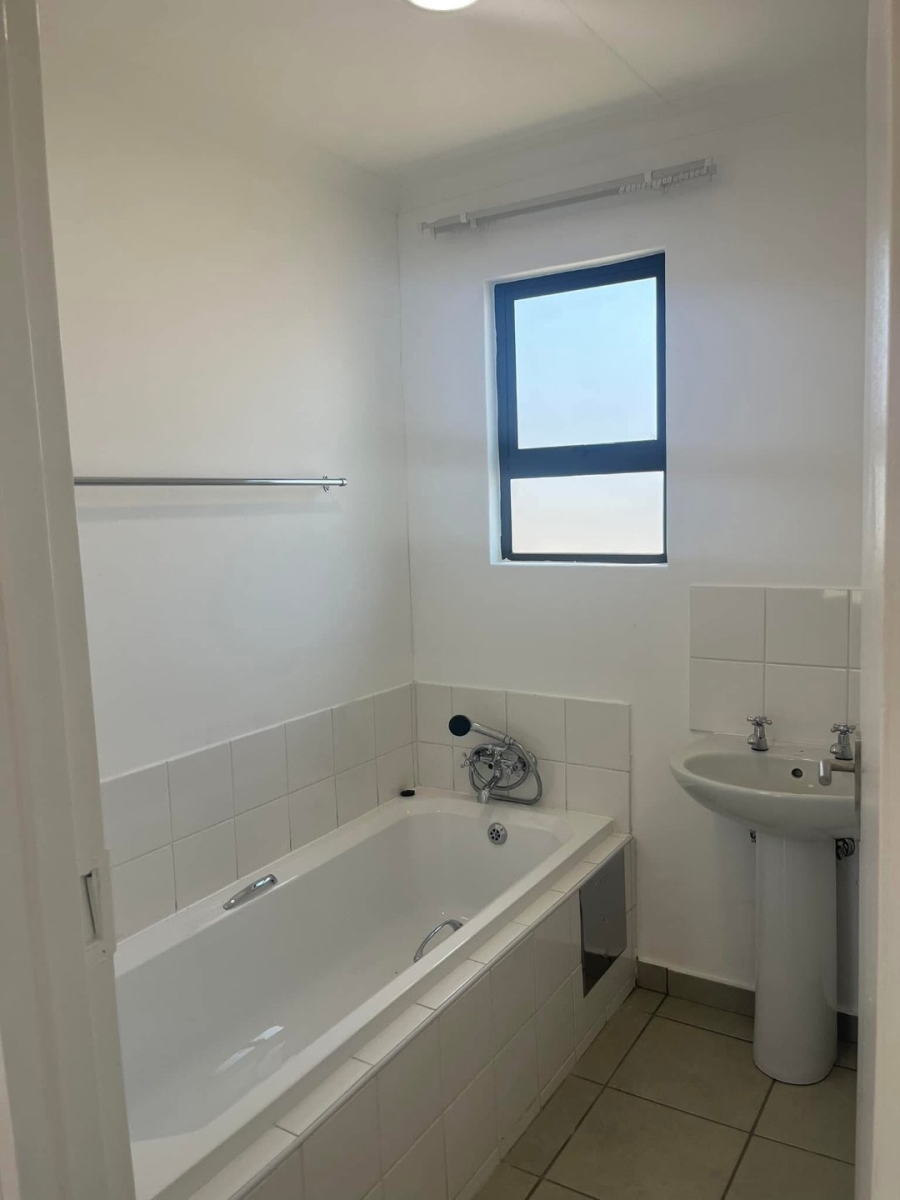 3 Bedroom Property for Sale in Crystal Park Gauteng