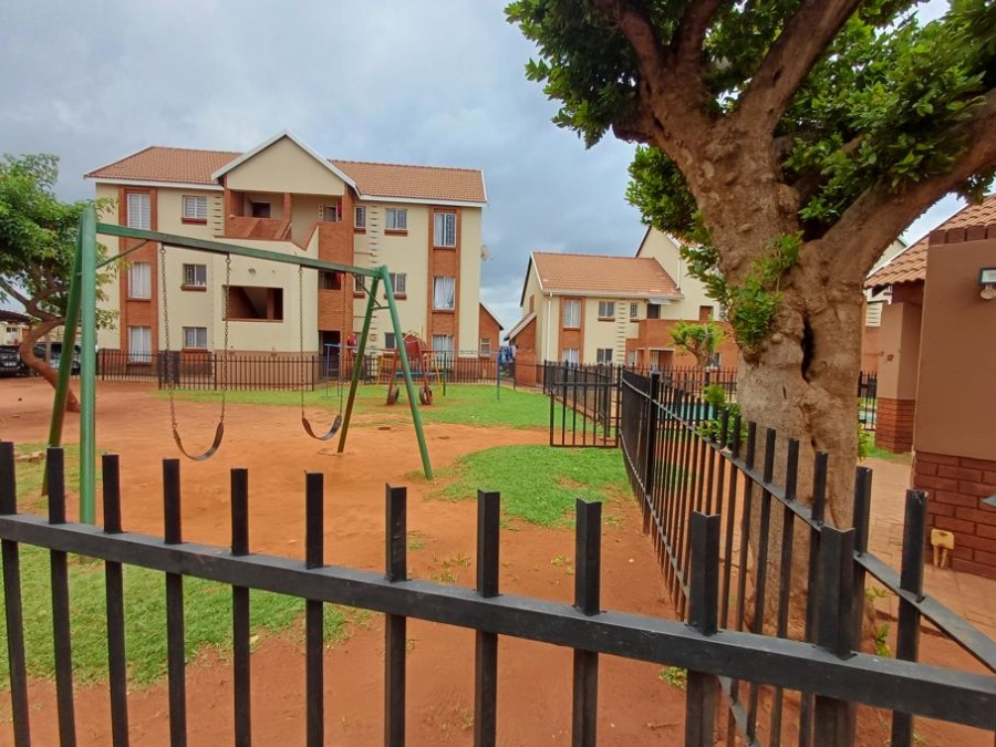 2 Bedroom Property for Sale in The Orchards Gauteng