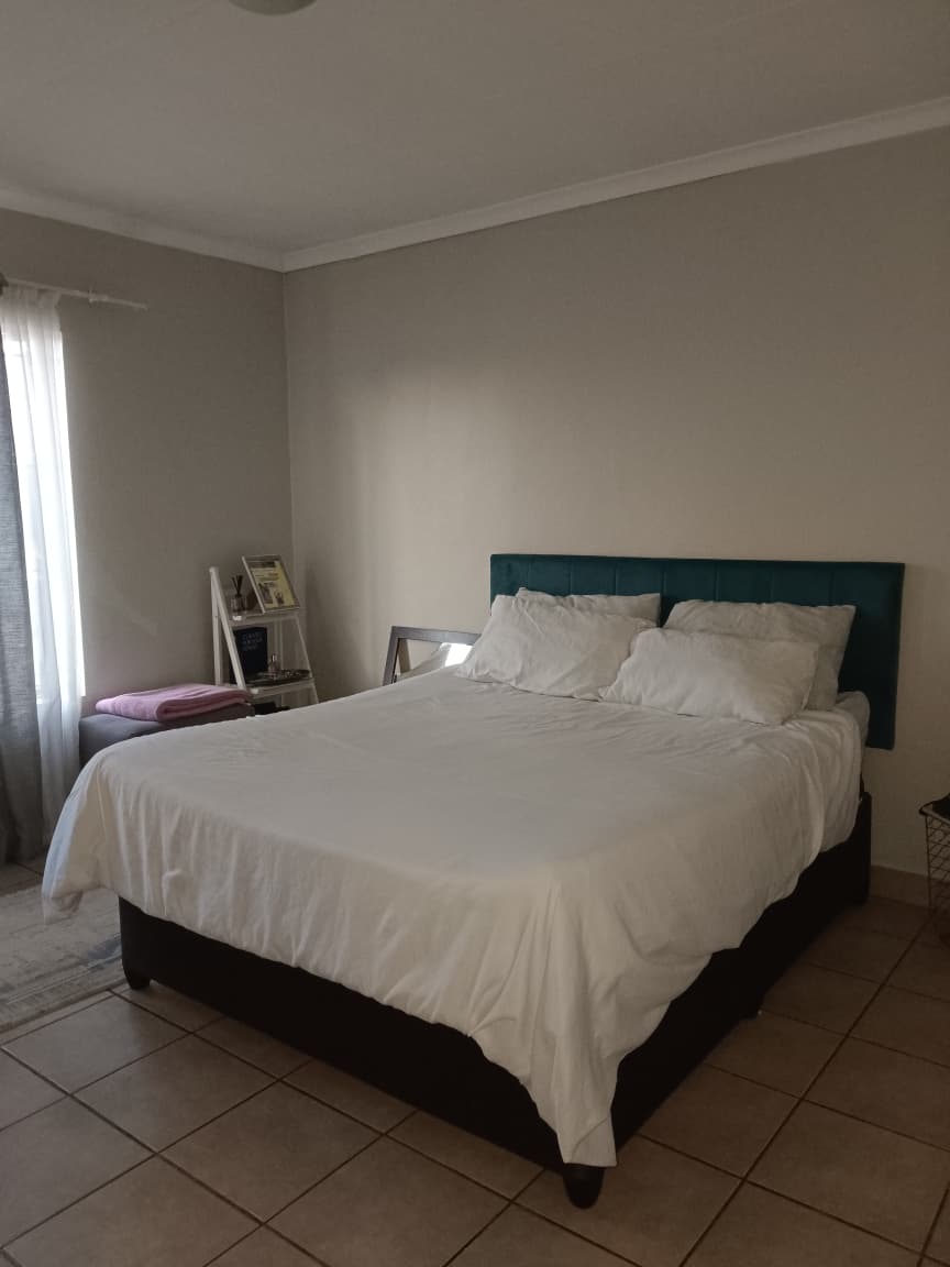 2 Bedroom Property for Sale in The Orchards Gauteng