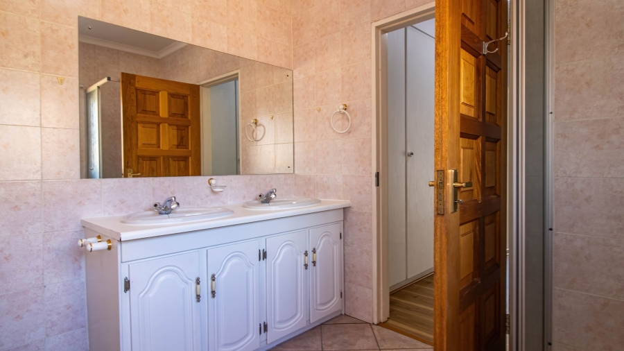 3 Bedroom Property for Sale in Meyersdal Gauteng