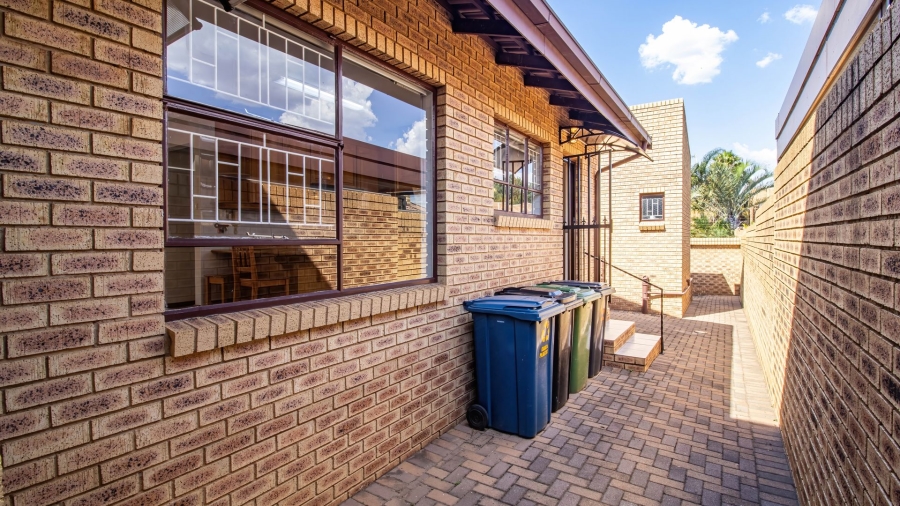3 Bedroom Property for Sale in Meyersdal Gauteng
