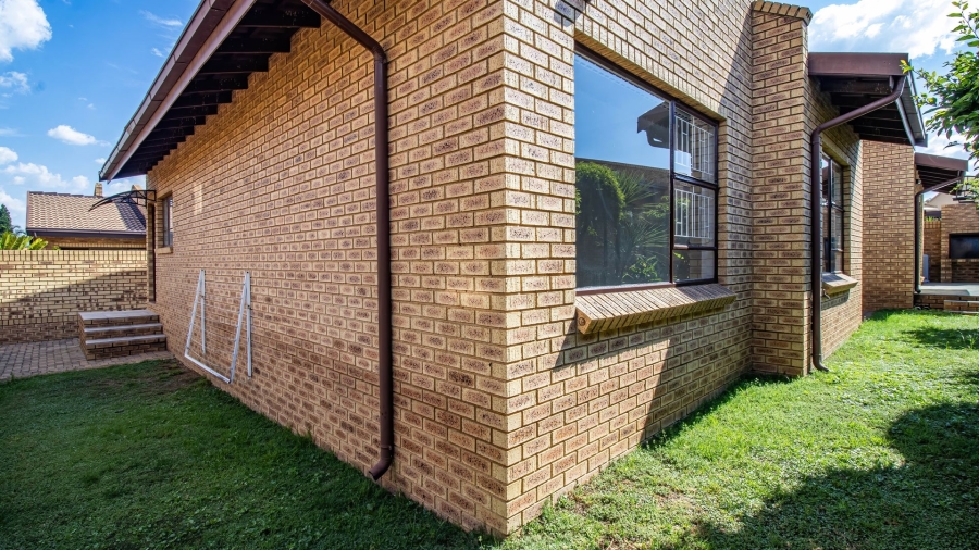 3 Bedroom Property for Sale in Meyersdal Gauteng
