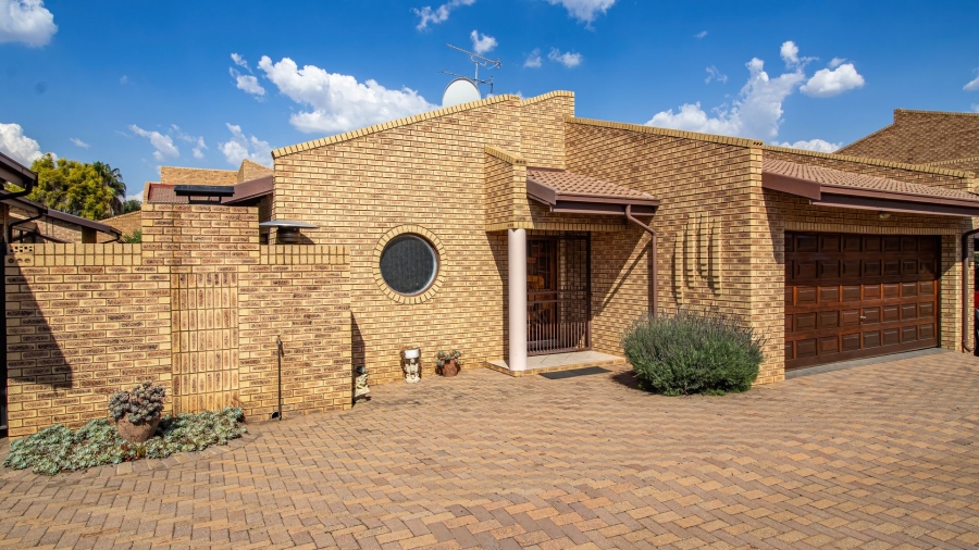 3 Bedroom Property for Sale in Meyersdal Gauteng